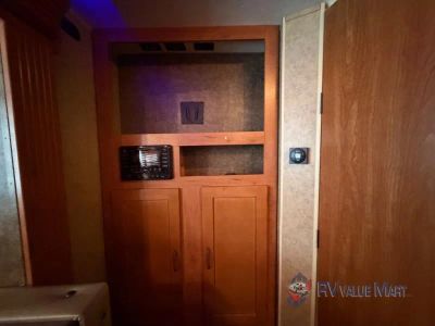 2015 Forest River RV Cherokee Grey Wolf — photo 18 view