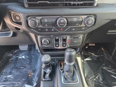 2026 Jeep Wrangler — photo 16 view