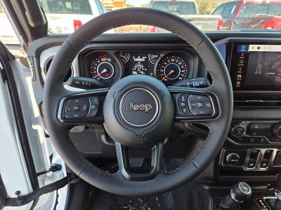 2026 Jeep Wrangler — photo 17 view