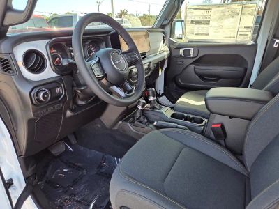 2026 Jeep Wrangler — photo 14 view