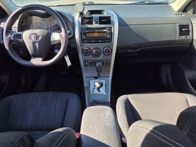 2012 Toyota Corolla — photo 8 view