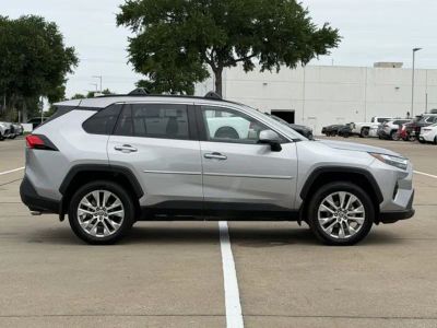2024 Toyota RAV4 - Photo 3