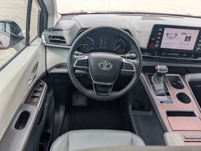 2022 Toyota Sienna — photo 21 view