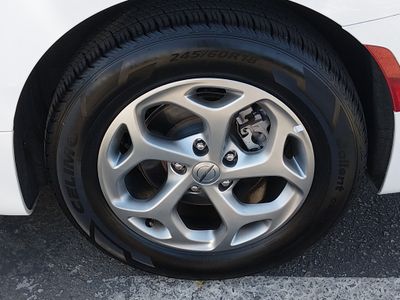 2023 Chrysler Pacifica — photo 10 view