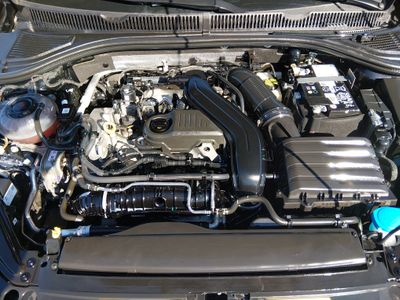 2024 Volkswagen Jetta — photo 9 view