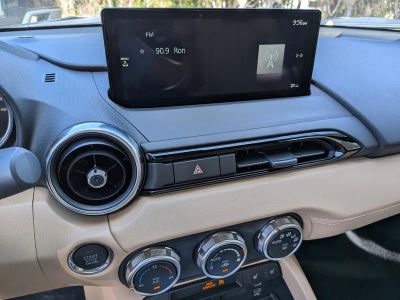 2026 Mazda MX-5 Miata — photo 16 view