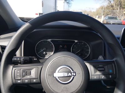 2024 Nissan Rogue - Photo 12