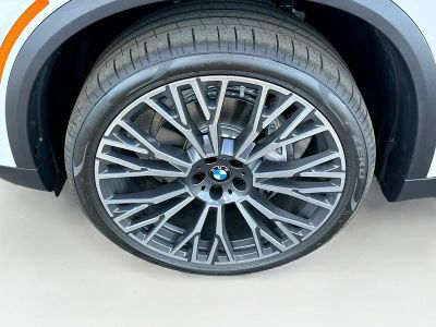 2026 BMW X5 — photo 26 view