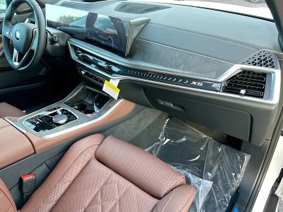 2026 BMW X5 — photo 24 view