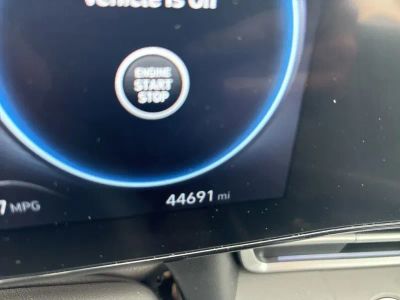 2025 Hyundai Elantra - Photo 10