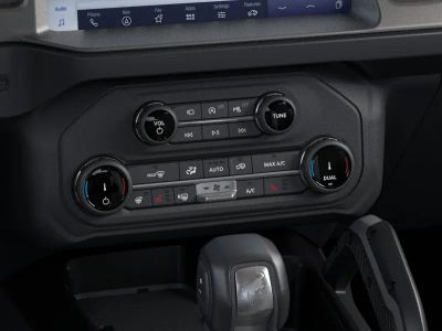 2026 Ford Bronco — photo 16 view