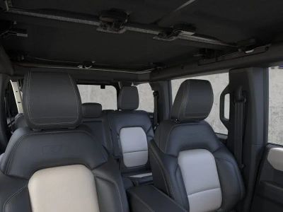 2026 Ford Bronco — photo 12 view