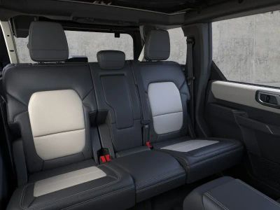 2026 Ford Bronco — photo 11 view