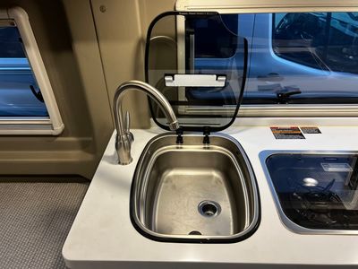 2021 Winnebago TRAVATO - Photo 7