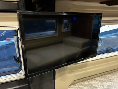 2021 Winnebago TRAVATO - Photo 16