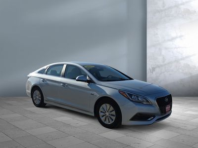 2017 Hyundai Sonata Hybrid - Photo 8
