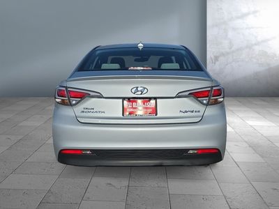 2017 Hyundai Sonata Hybrid - Photo 5