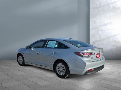 2017 Hyundai Sonata Hybrid - Photo 4