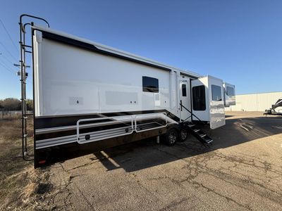 2026 Heartland BIGHORN - Photo 4