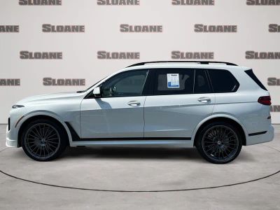 2025 BMW X7 — side profile view