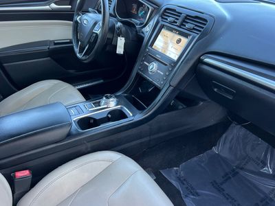 2017 Ford Fusion - Photo 16
