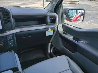 2026 Ford F-150 — photo 17 view