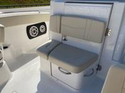 2026 Robalo 300 CC - Photo 17