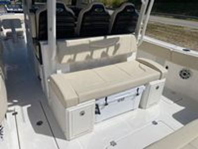 2026 Robalo 300 CC - Photo 8