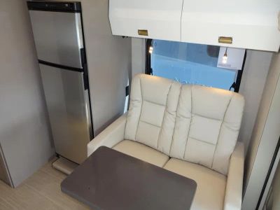 2026 Winnebago NAVION - Photo 6