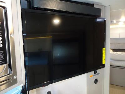 2026 Winnebago NAVION - Photo 12