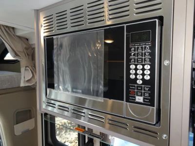 2026 Winnebago NAVION - Photo 10