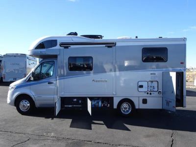 2026 Winnebago NAVION - Photo 27