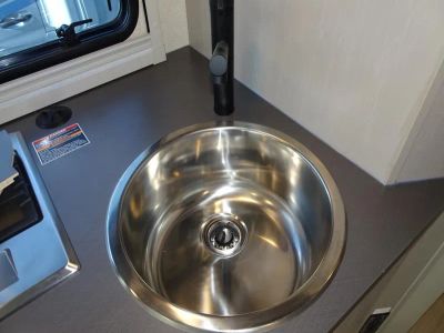 2026 Winnebago NAVION - Photo 13