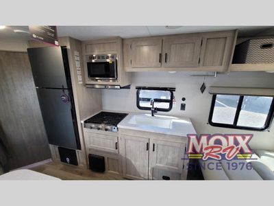 2026 Coachmen RV Catalina Summit Series 8 - Photo 14