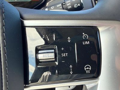 2026 Land Rover Range Rover — photo 39 view
