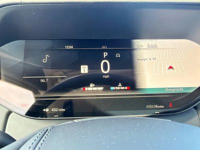2026 Land Rover Range Rover — photo 41 view