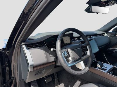 2026 Land Rover Range Rover — photo 27 view