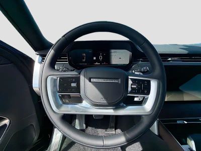 2026 Land Rover Range Rover — photo 40 view