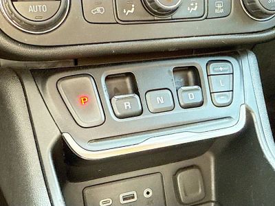 2020 GMC Terrain — photo 26 view
