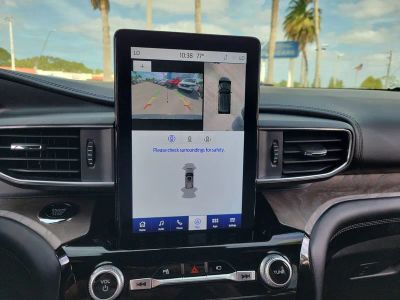 2023 Ford Explorer — photo 24 view