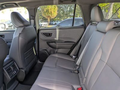 2026 Subaru Outback — photo 13 view