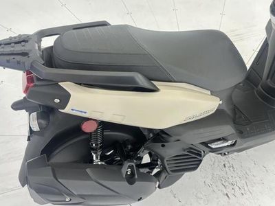 2025 Yamaha Zuma 125 - Photo 9