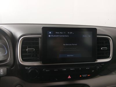 2025 Hyundai Venue - Photo 18