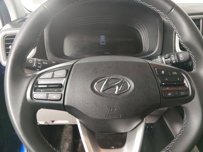 2025 Hyundai Venue - Photo 12