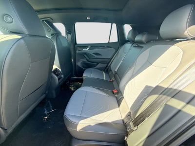 2026 Volkswagen Tiguan — photo 21 view