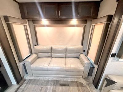 2019 Keystone RV Montana High Country - Photo 17
