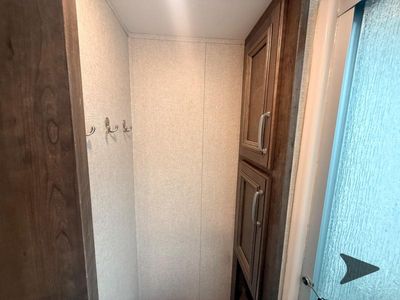 2019 Keystone RV Montana High Country - Photo 35
