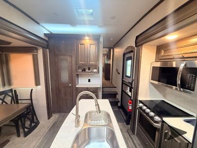 2019 Keystone RV Montana High Country - Photo 23