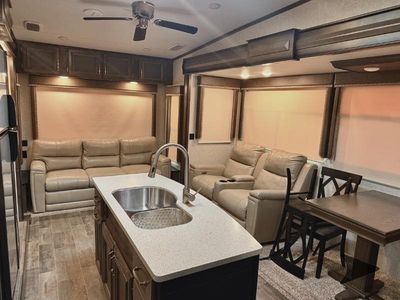 2019 Keystone RV Montana High Country - Photo 9