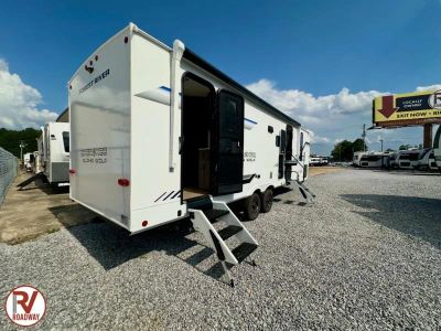 2026 Forest River RV Cherokee Alpha Wolf - Photo 4